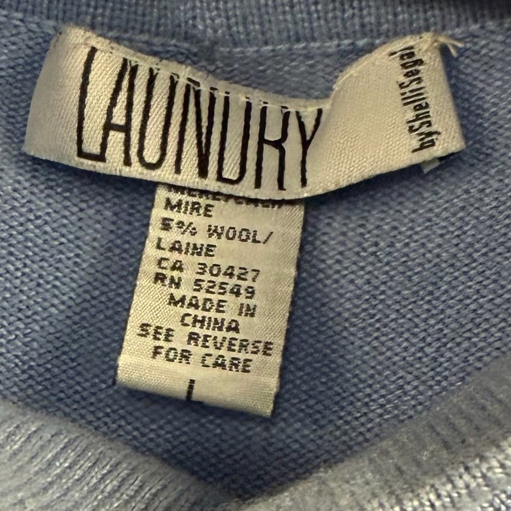 Blue - Picture 4 of 4